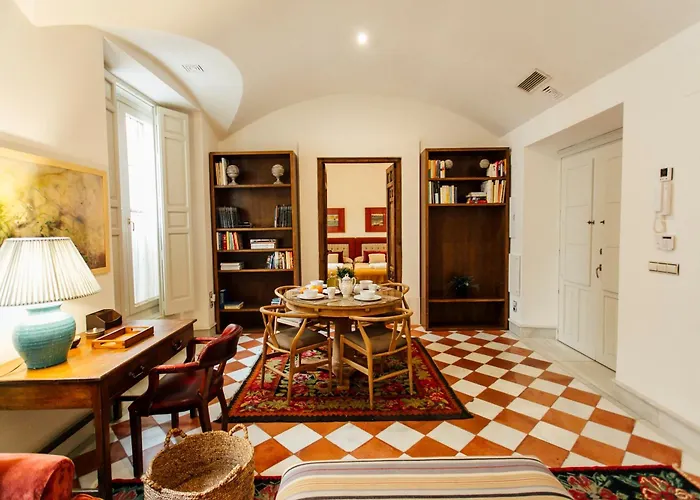 Casa Patio Del Siglo XIX